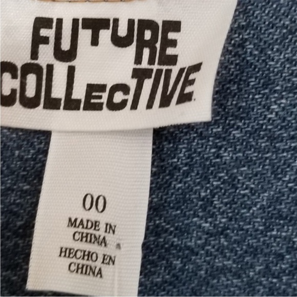 Elegant Denim Midi Dress - Picture 4 of 4